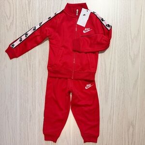 Nike‎ Toddler Tracksuit 2-Piece Set Red Zip Jacket Jogger Pants Size 4 NEW